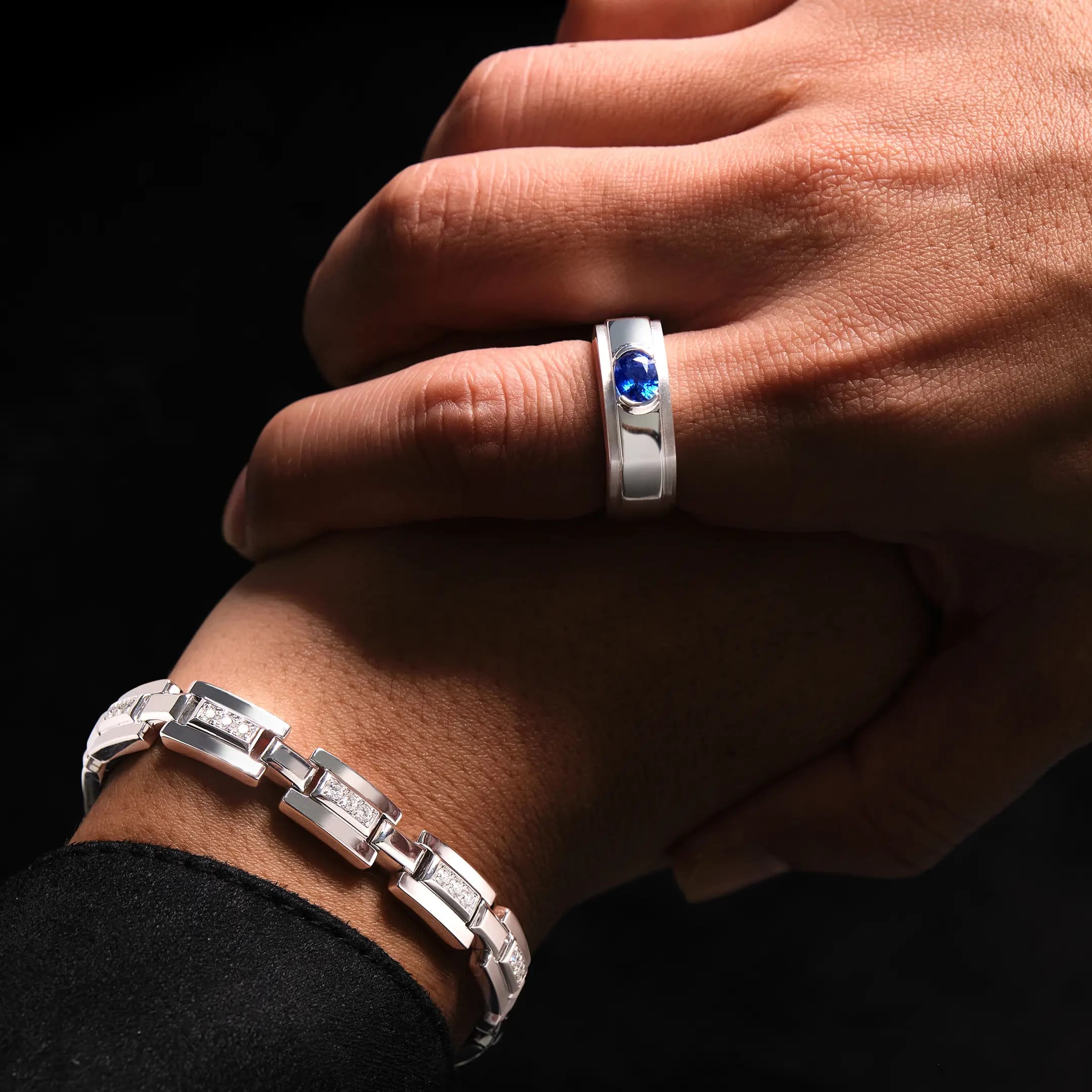 kado-anniversary-penuh-makna-untuk-suami-tercinta