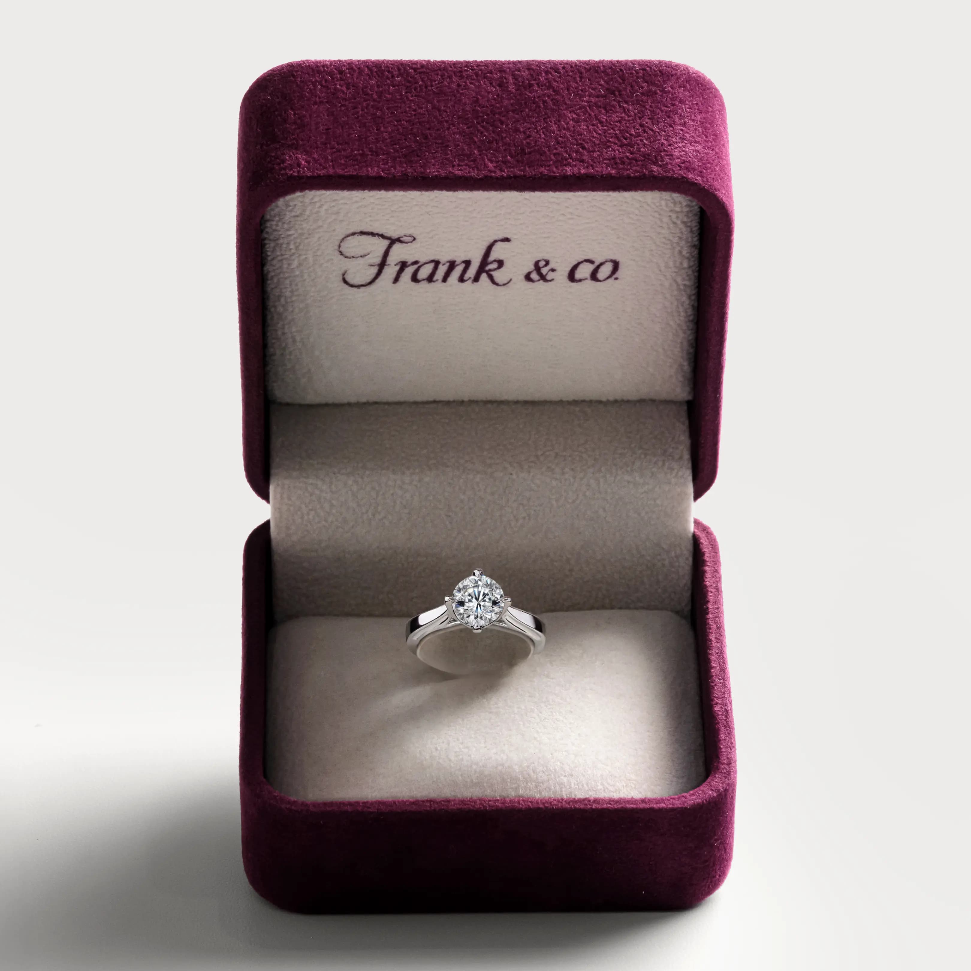 hadiah-tahun-baru-penuh-makna-cincin-simple-tapi-m