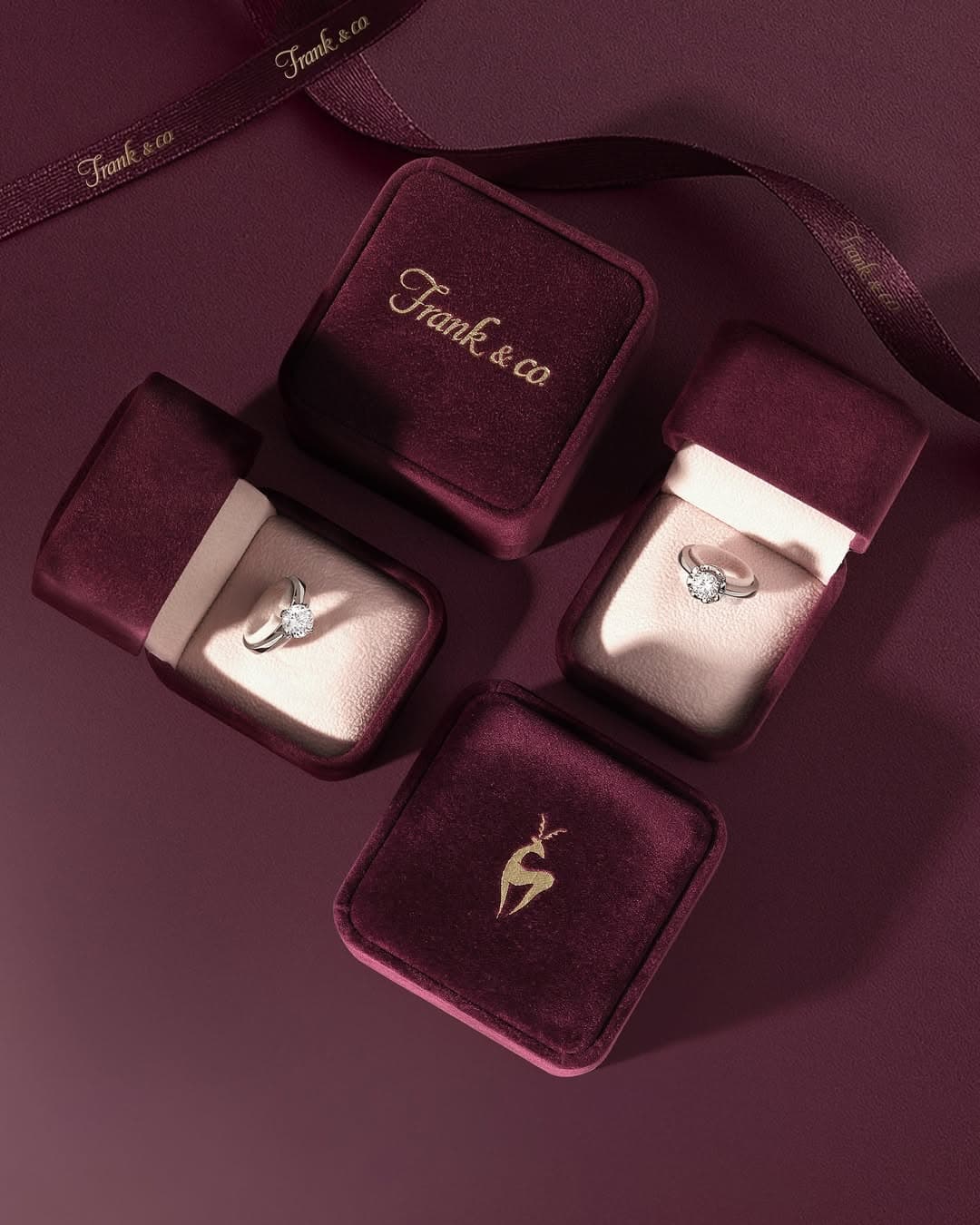 Arti Istimewa Mengenakan Cincin Nikah Berlian Pemberian Orang Tua di Hari Pernikahan