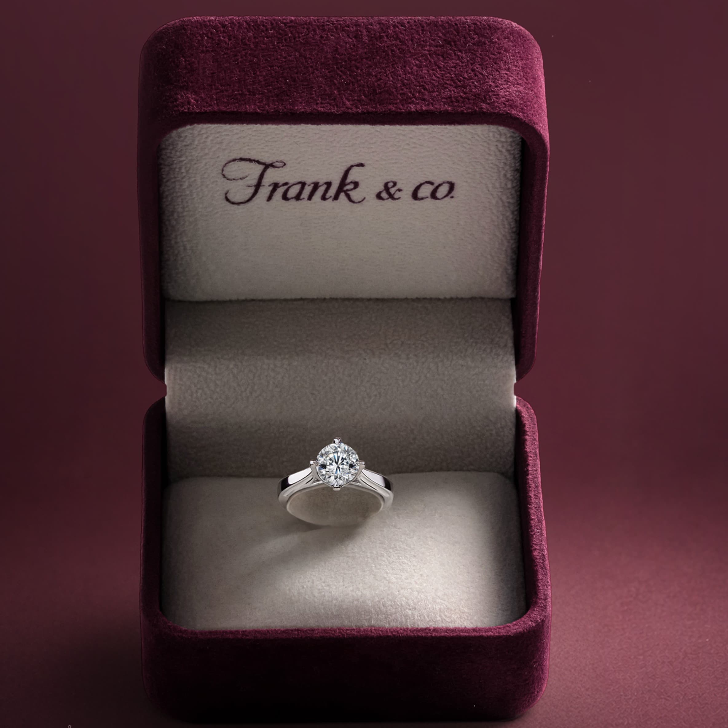 Perbedaan Kualitas dari Lab Grown Diamond dan Berlian Alami yang Perlu Anda Ketahui