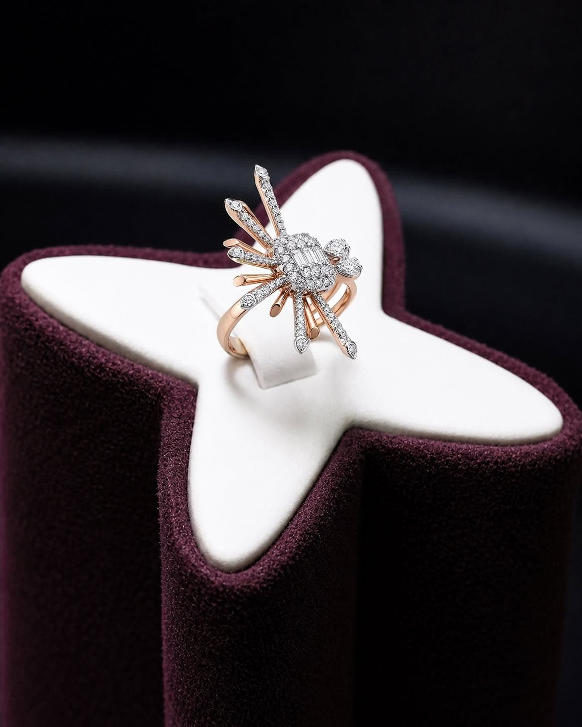 Makna di Balik Keindahan Setiap Cincin Berlian Artistic & Elegance Karya Monica Ivena