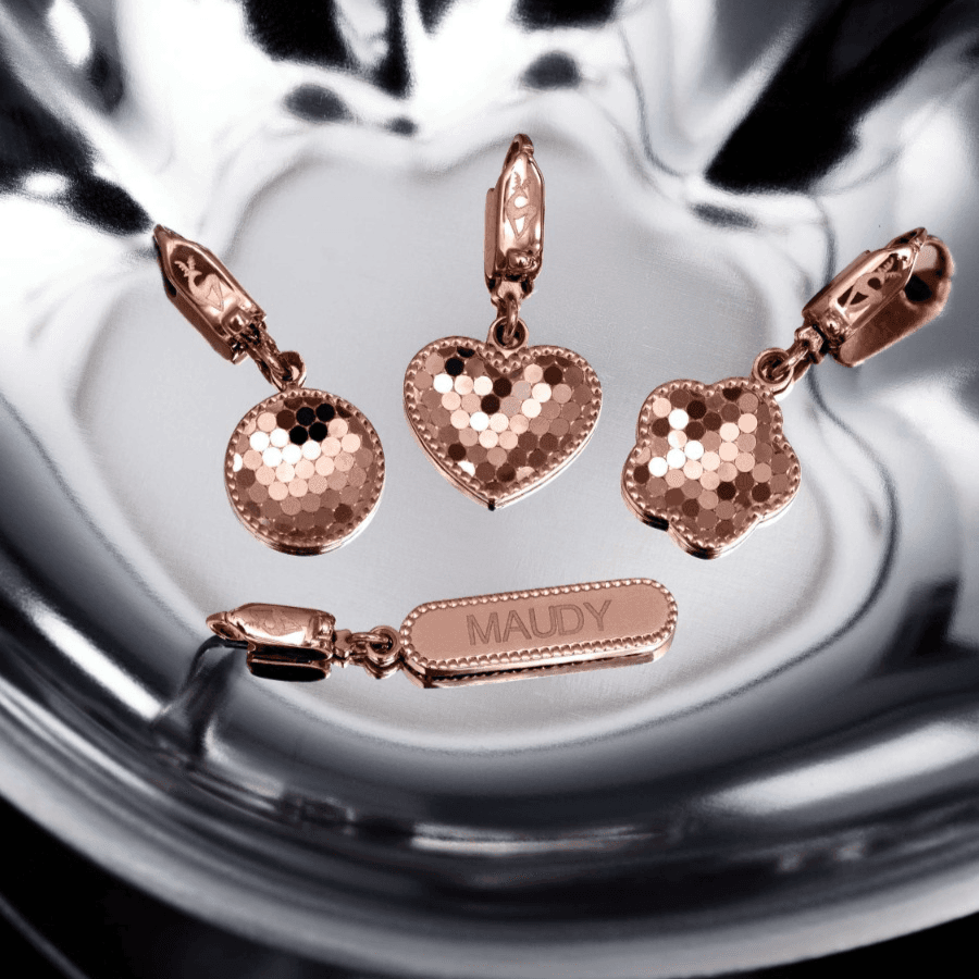 Sentuhan Personal Liontin Nama untuk Charm Bracelet yang Bisa di-Custom dari Frank & co