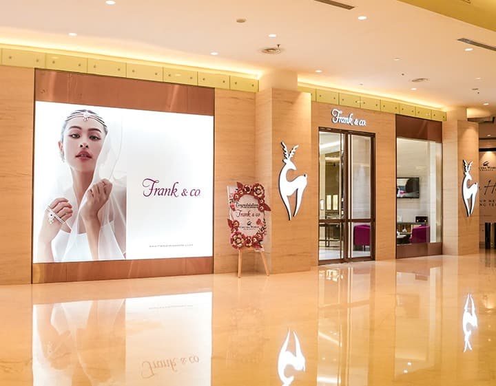 toko perhiasan terdekat di ciputra world surabaya