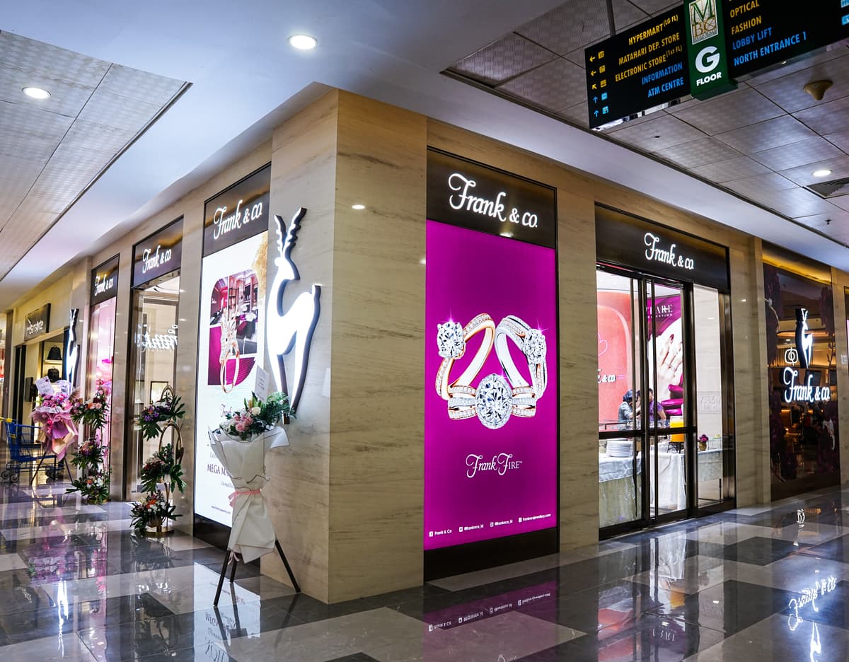 toko perhiasan terdekat di mega mall batam center