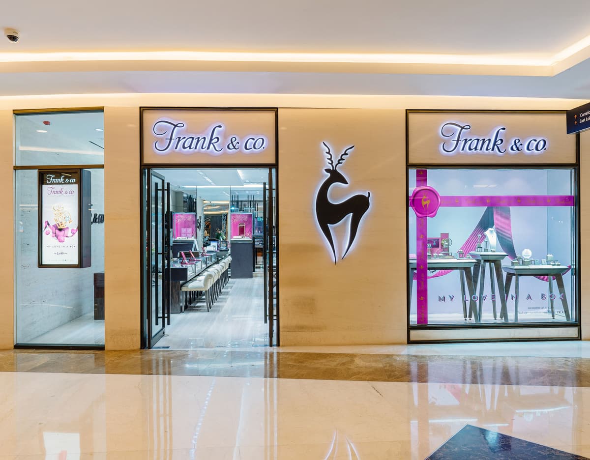 toko perhiasan di pluit village