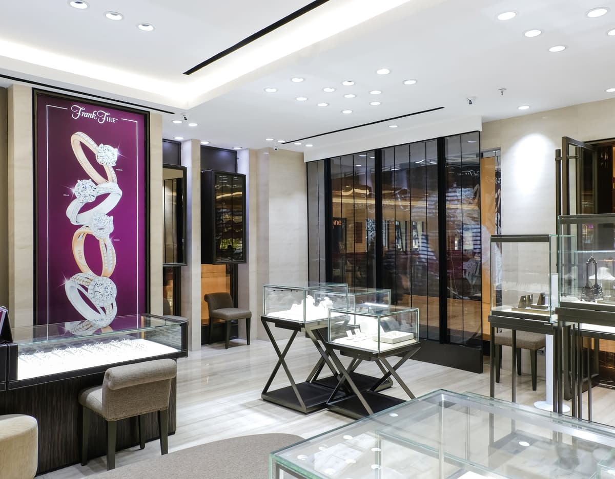 toko berlian dan emas di medan frank & co. sun plaza