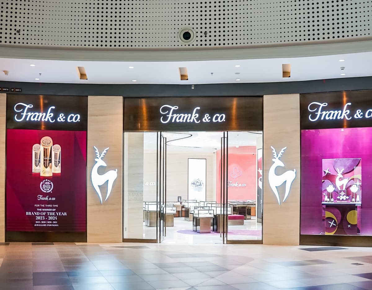 toko perhiasan terdekat di summarecon mall bandung