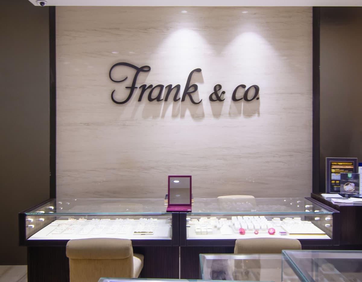 toko berlian di pakuwon mall surabaya