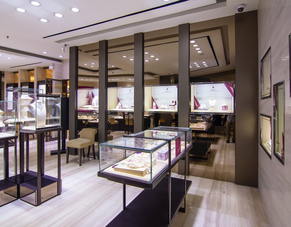 toko berlian dan emas di frank & co. pakuwon mall surabaya