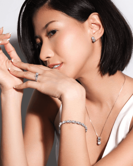 Cara Efektif Mengatasi Ukuran Cincin yang Kebesaran