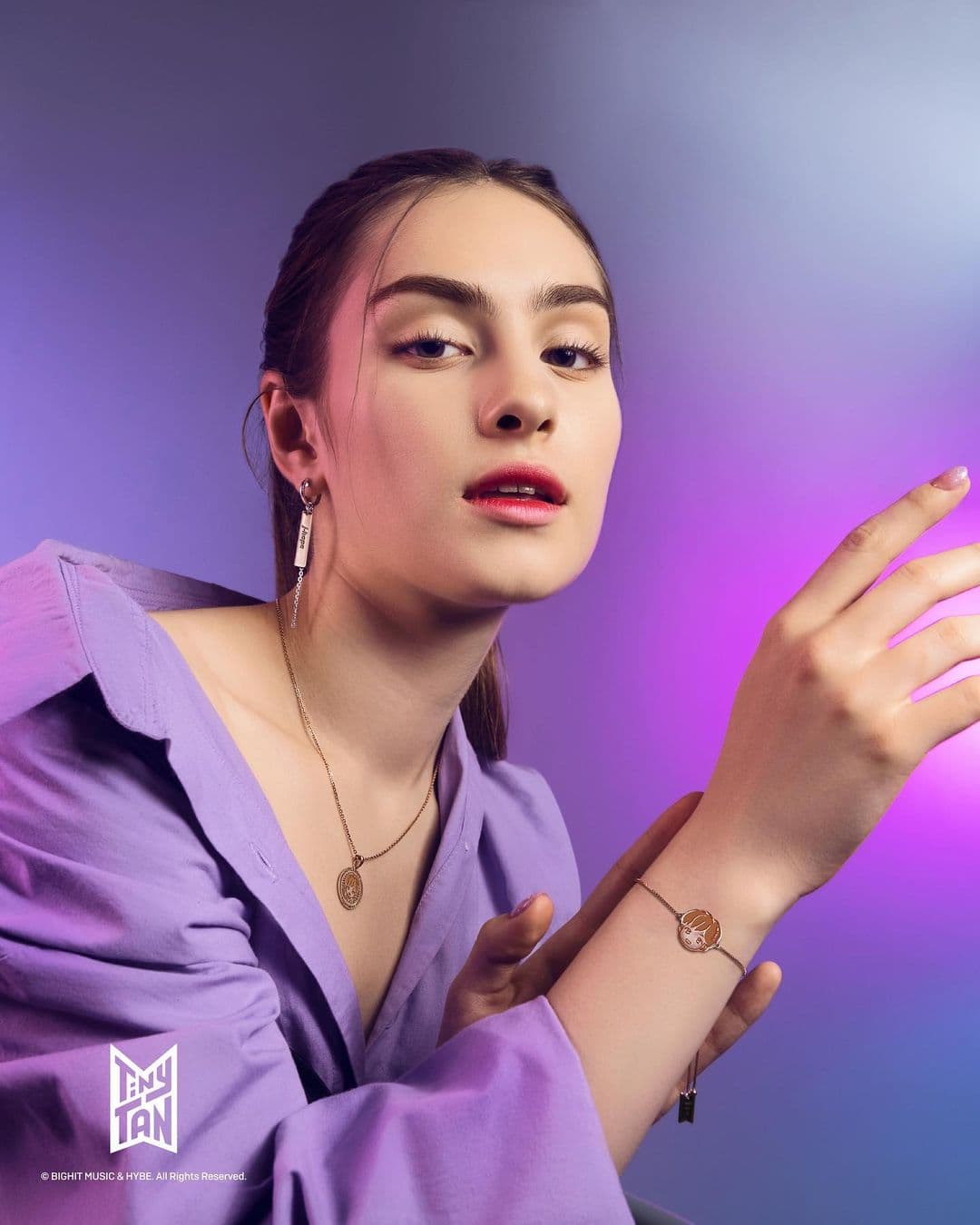 Tampil Beda dan Menawan dengan Mix and Match Perhiasan