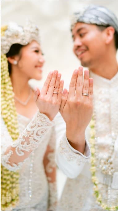 Ingin Cincin Pernikahan Ala Selebriti? Temukan di Frank & co.!