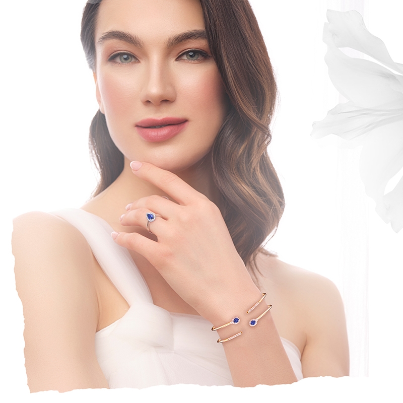 Cincin Emas Wanita Terlihat Stylish dengan Tips Mix ‘n Match Ini