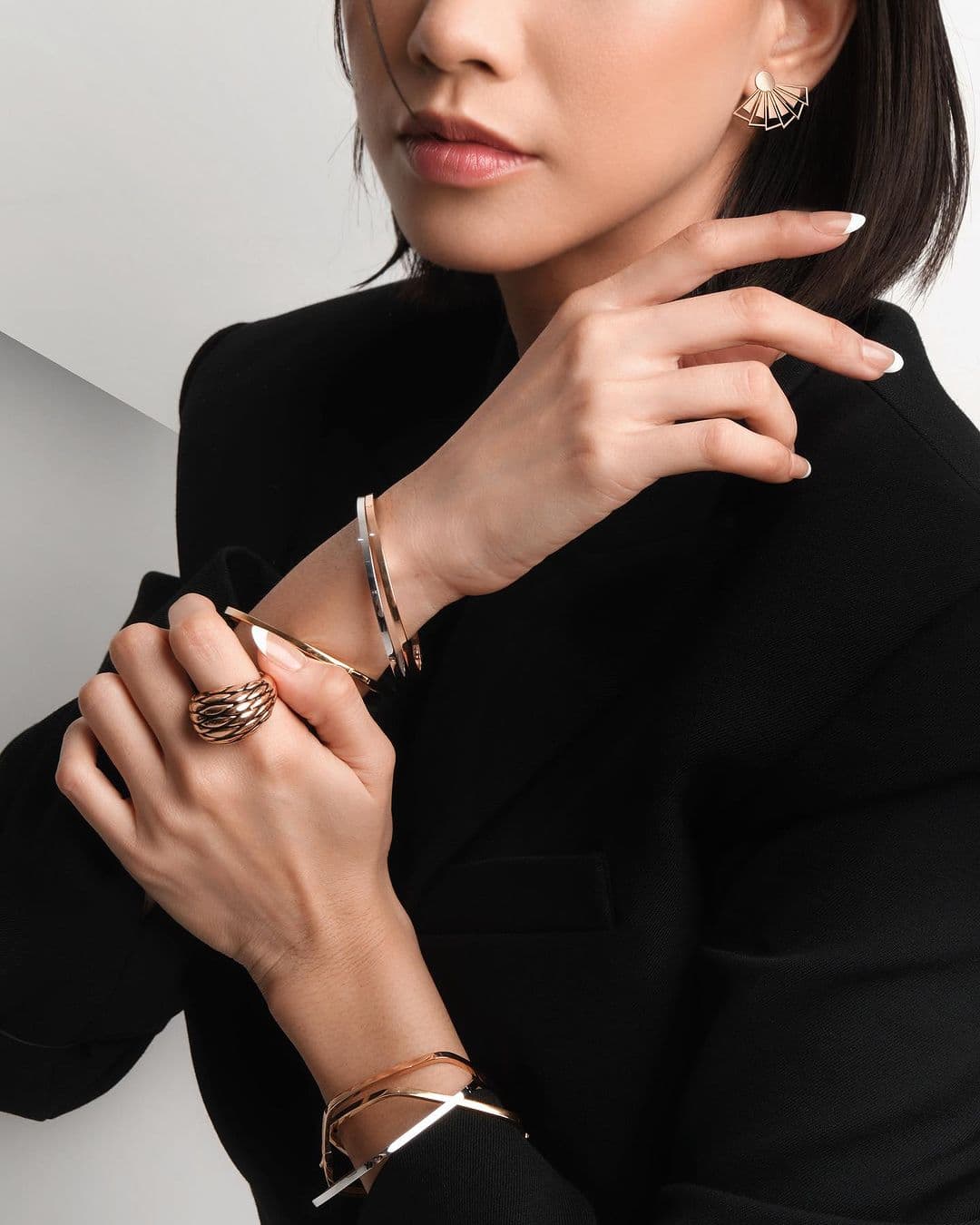 8 Tips Memilih Anting Emas Berkualitas yang Perlu Anda Ketahui