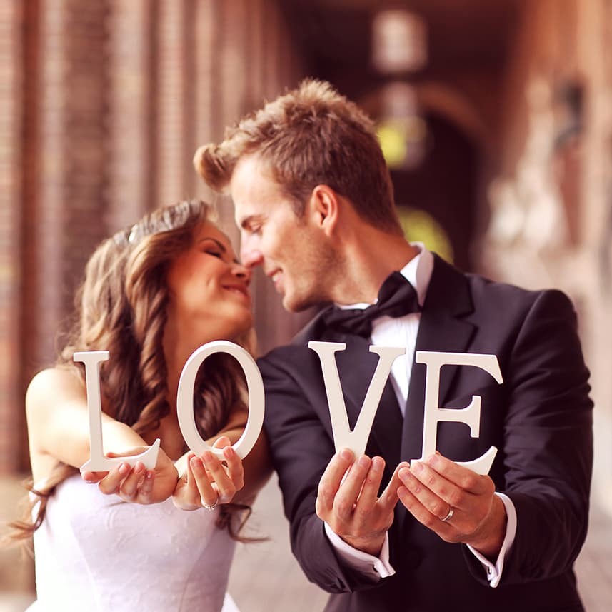 5 Cara Nyatakan Rasa ke Orang Tersayang, Mana yang Jadi Bahasa Cinta Anda?