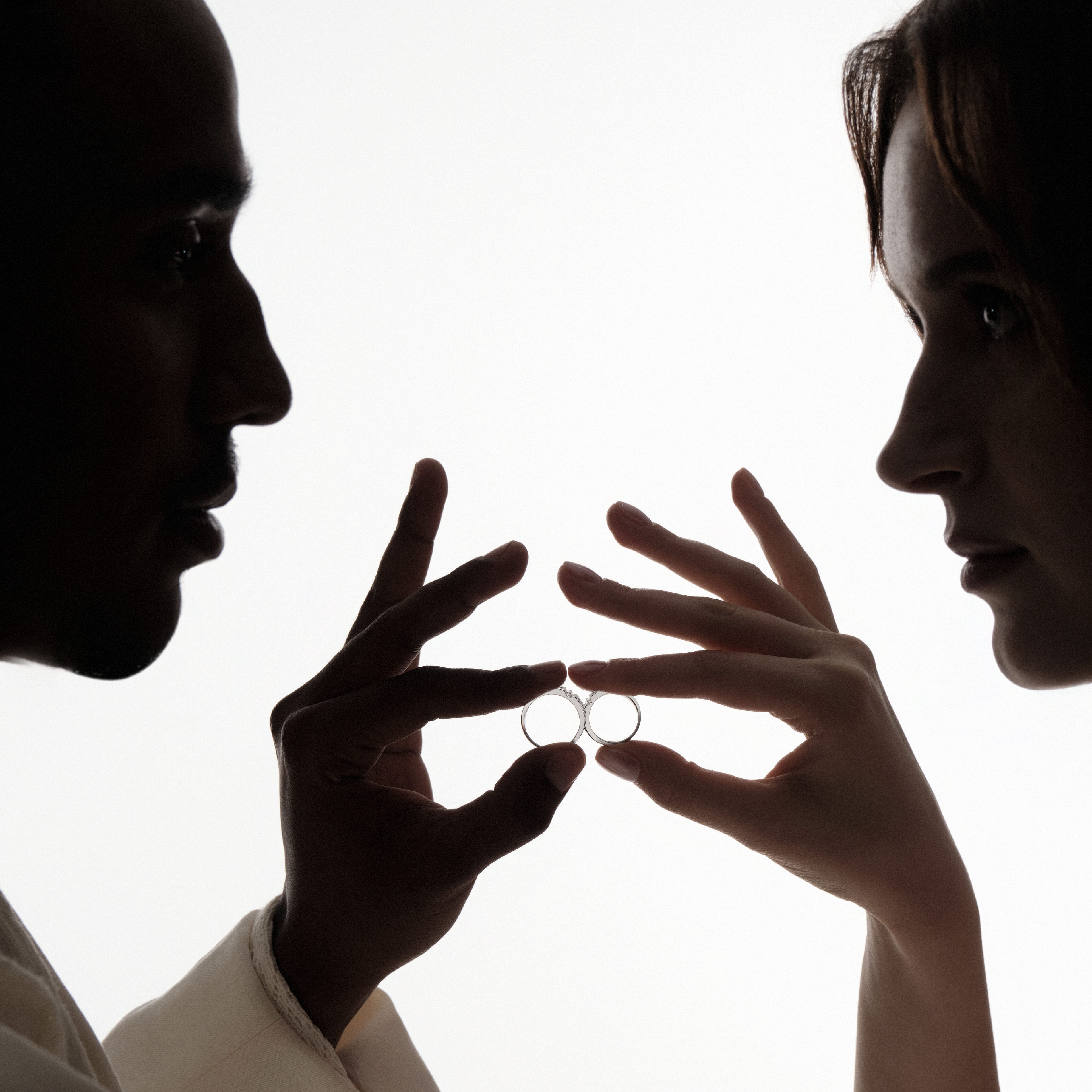 Plan Tunangan Impian di 2025, dengan Cincin Tunangan Couple untuk Pasangan