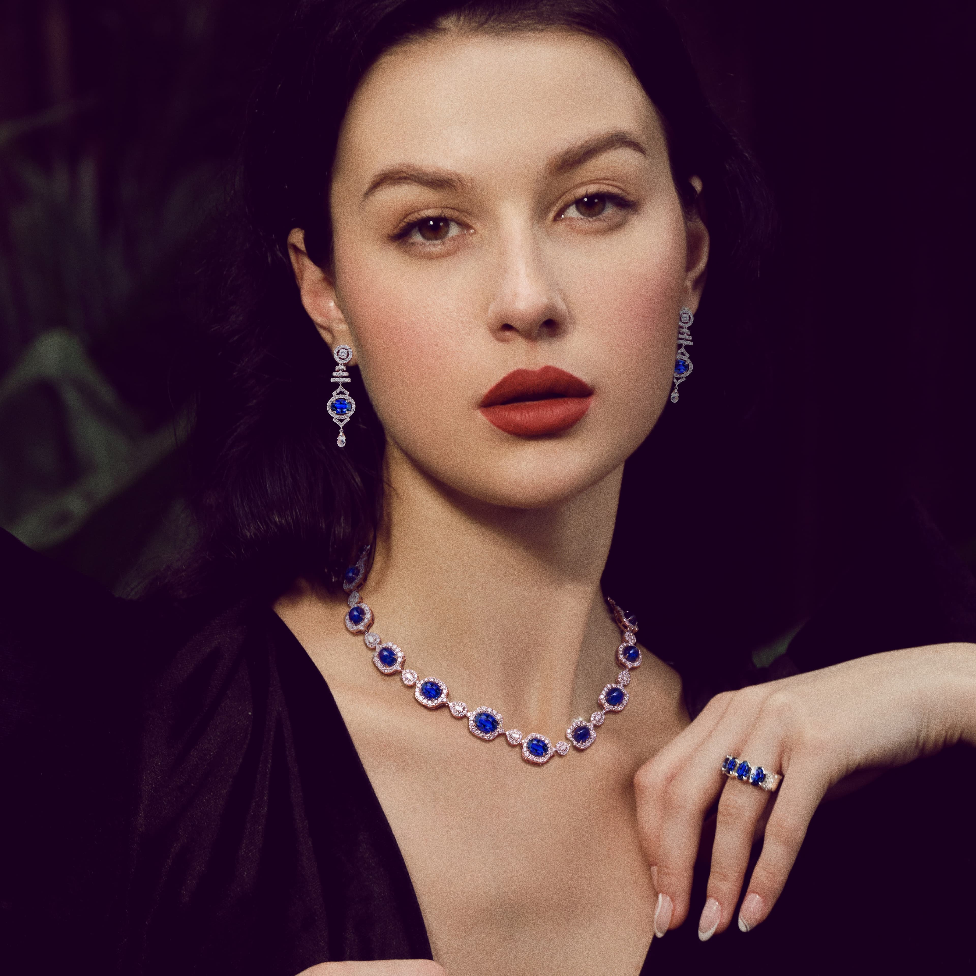 Blue Sapphire, Precious Stone untuk Ekspresikan Cinta dan Kebahagiaan