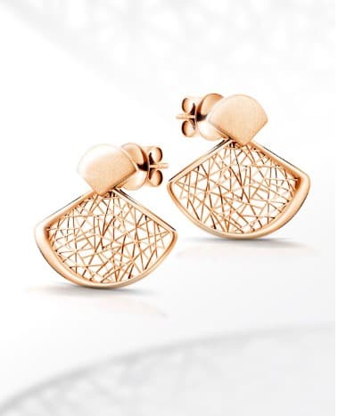 5 Model Anting Berlian Wanita Elegan dan Mewah