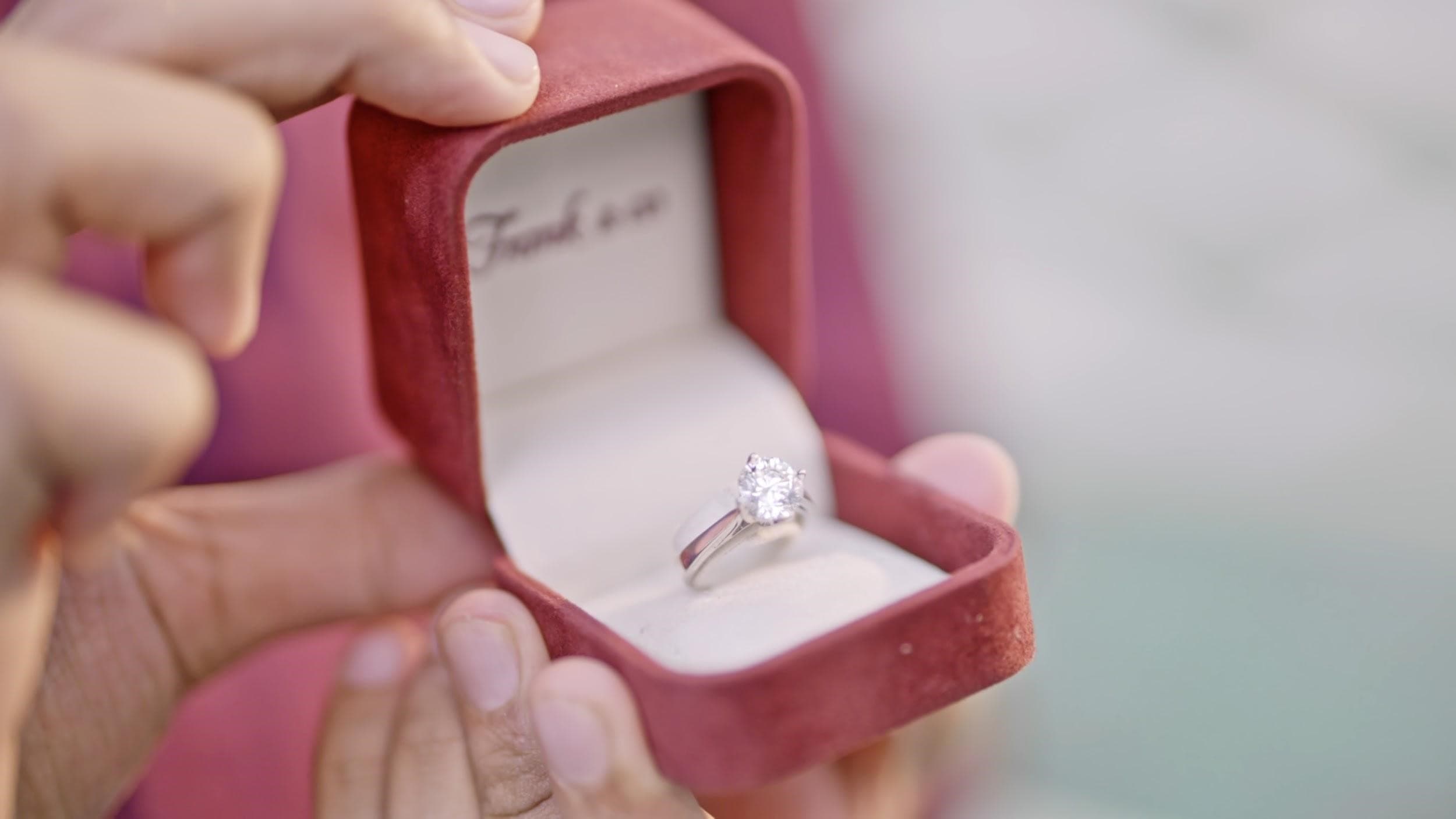 Berkenalan dengan 26 Desain Perhiasan Berlian dari Frank Fire Frank & co.