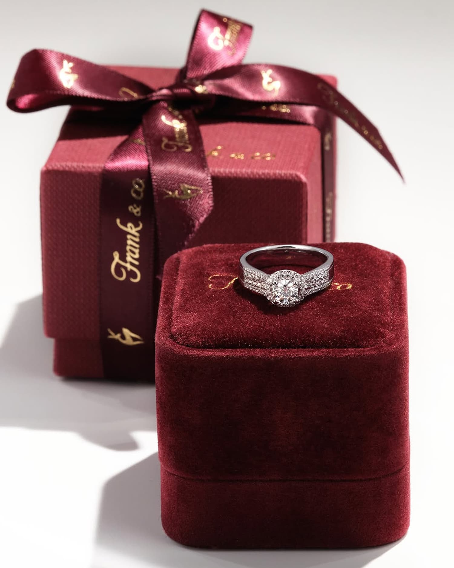 Bingung Pilih Ukuran Cincin? Ini Panduan Lengkap yang Wajib Kamu Tahu