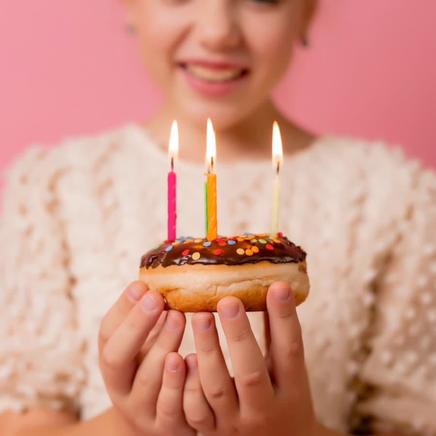 Ide Hadiah Kado dan Barang Kesukaan Wanita yang Tidak Akan Terlupakan