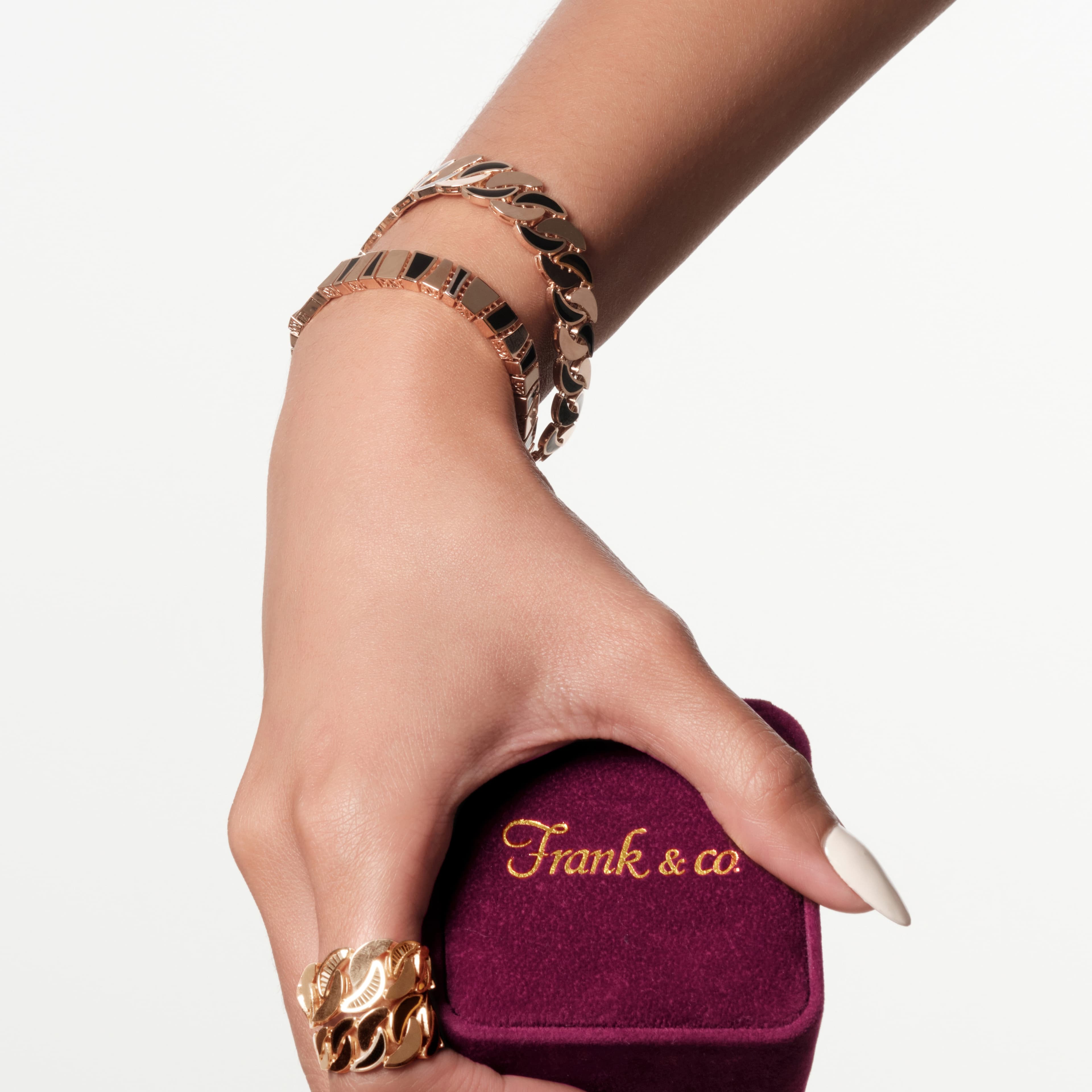 Gelang Bracelet Seperti Apa Yang Menjadi Idaman Kaum Gen Z