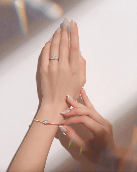 4 Model Gelang Emas Berlian Kekinian Terbaru untuk Tampilan Glamor