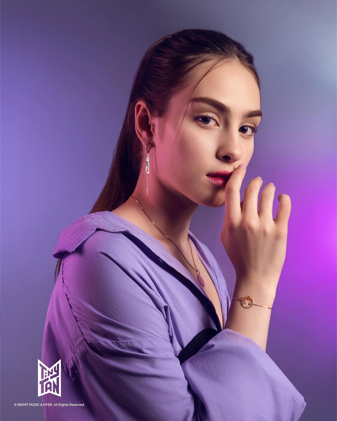 Memakai Gelang di Tangan Kanan atau Kiri? Begini Penjelasan dan Artinya