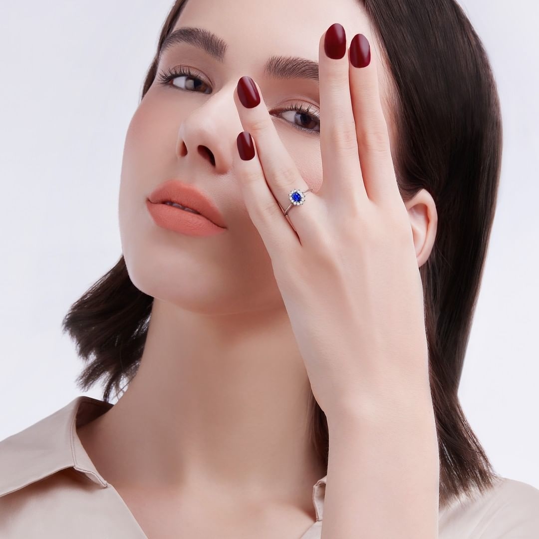 7 Model Cincin Berlian Wanita Bertatahkan Precious Stone yang Membuat Tampilan Semakin Glamor