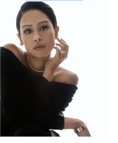 Kalung Choker Menjadi Tren Lagi di tahun 2024? Ini Cara Styling-nya