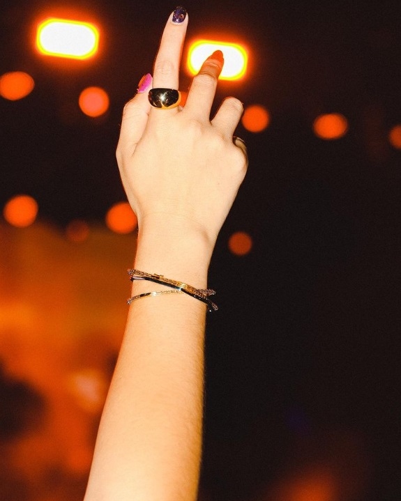 Rekomendasi Koleksi Perhiasan Berlian yang Cocok untuk Hadir di Festival Musik