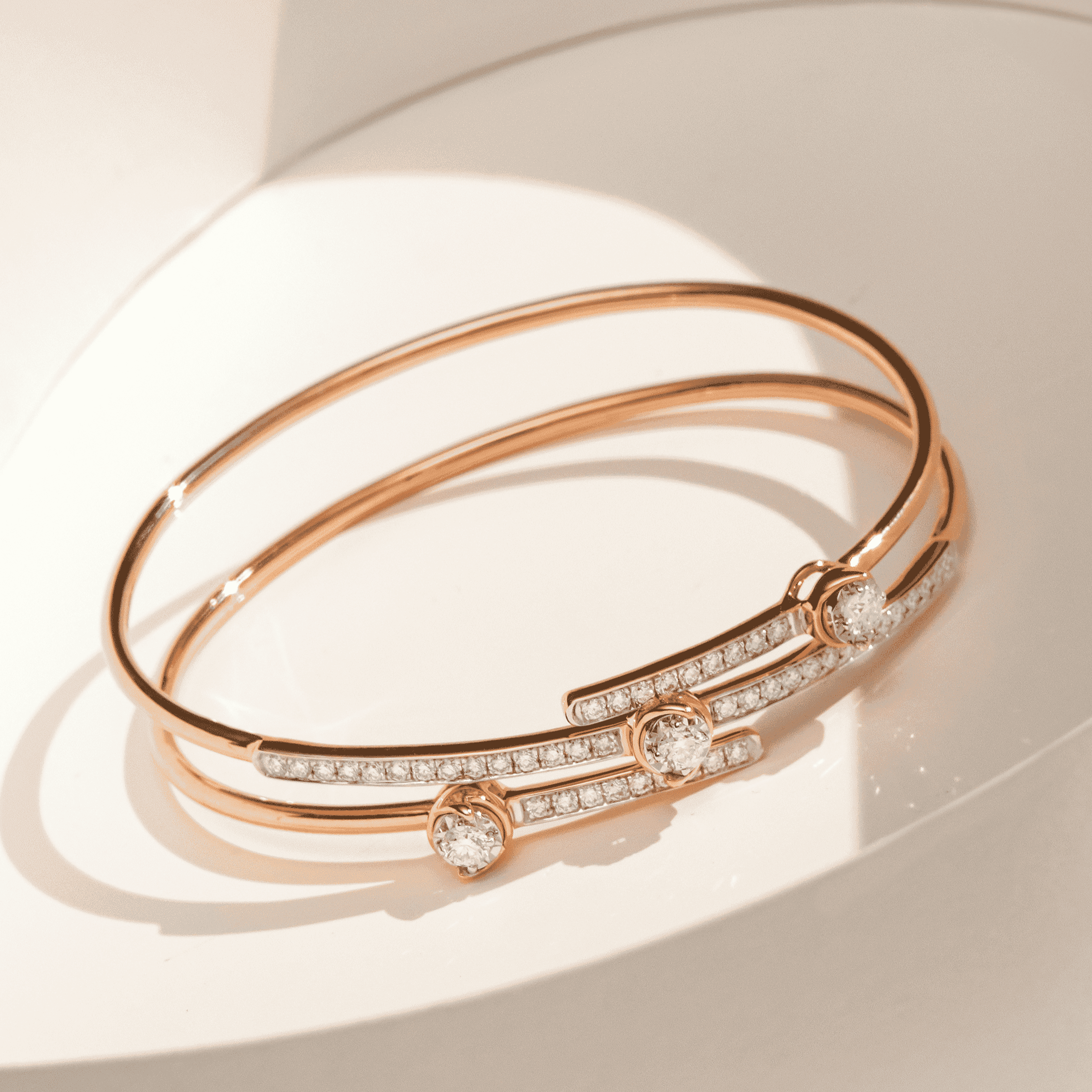 Mengenakan Gelang Berlian Akan Menambah Kepercayaan Diri, Apakah Benar?