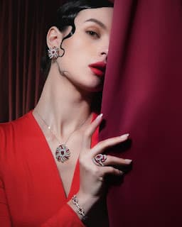 Mengenal Ruby, Precious Stone yang Melambang Kedamaian, Kekuatan, dan Cinta