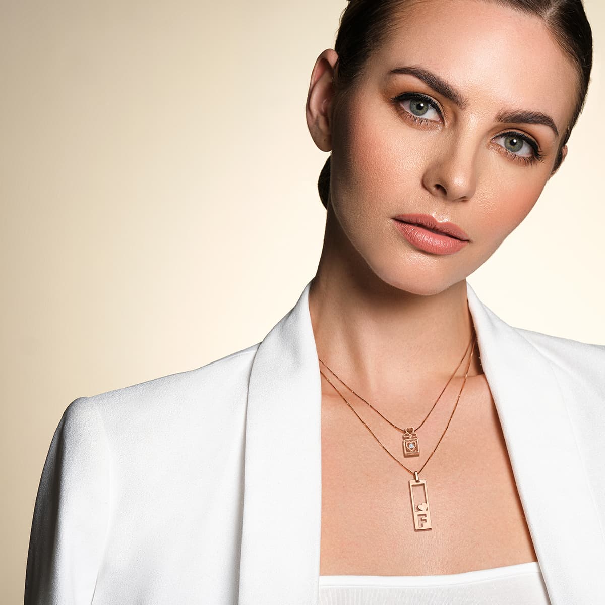 Kalung Nama Emas dan Arti Tiap Alfabet Pada Nama Anda