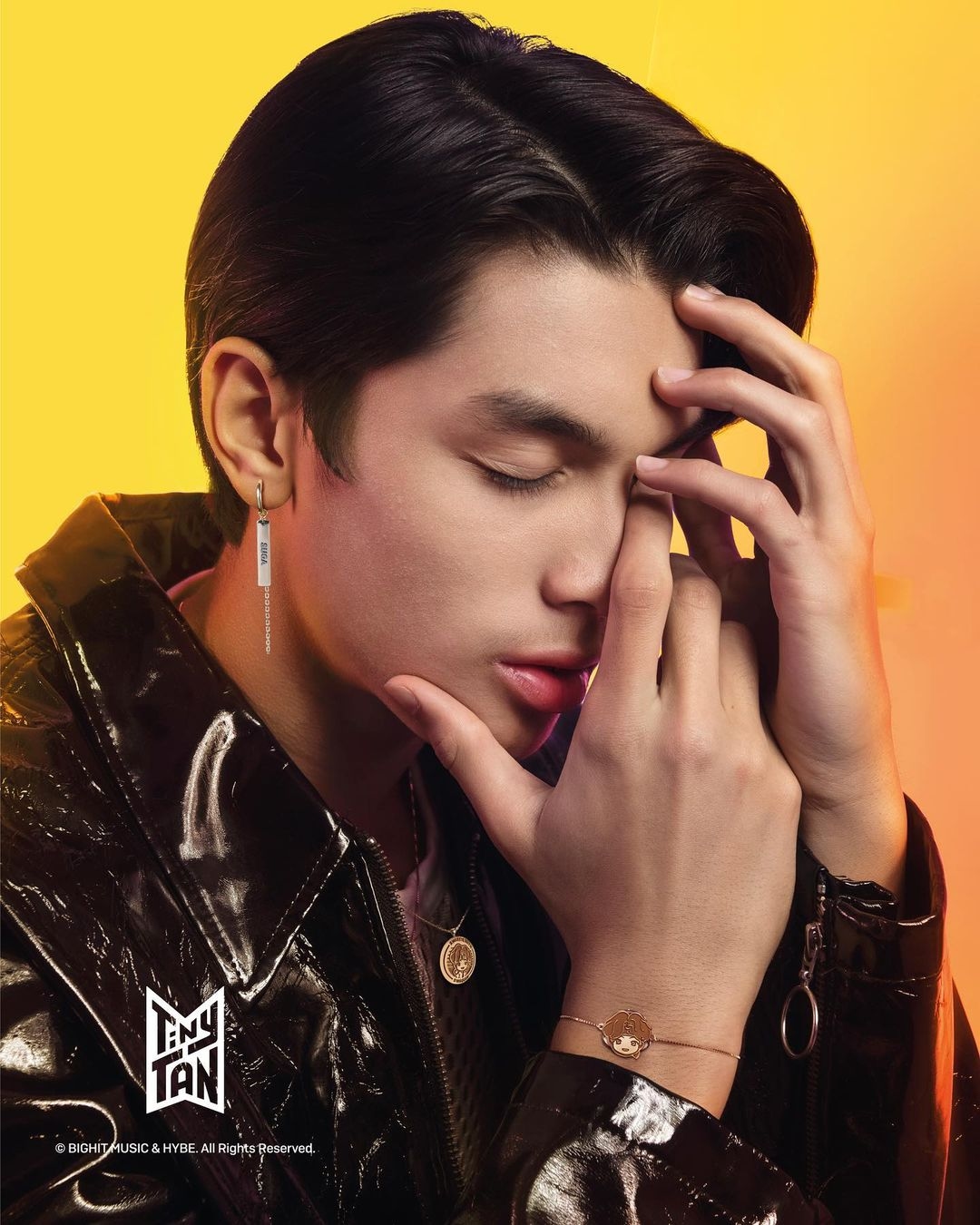 Model Anting-Anting dengan Karakter TinyTAN yang Unik