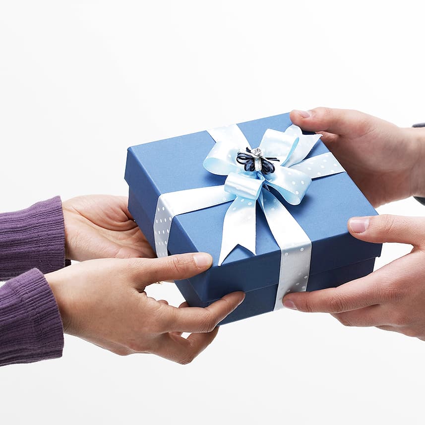 Pilihan Hadiah untuk Pacar yang Tepat Sesuai Zodiaknya (Bagian 2)