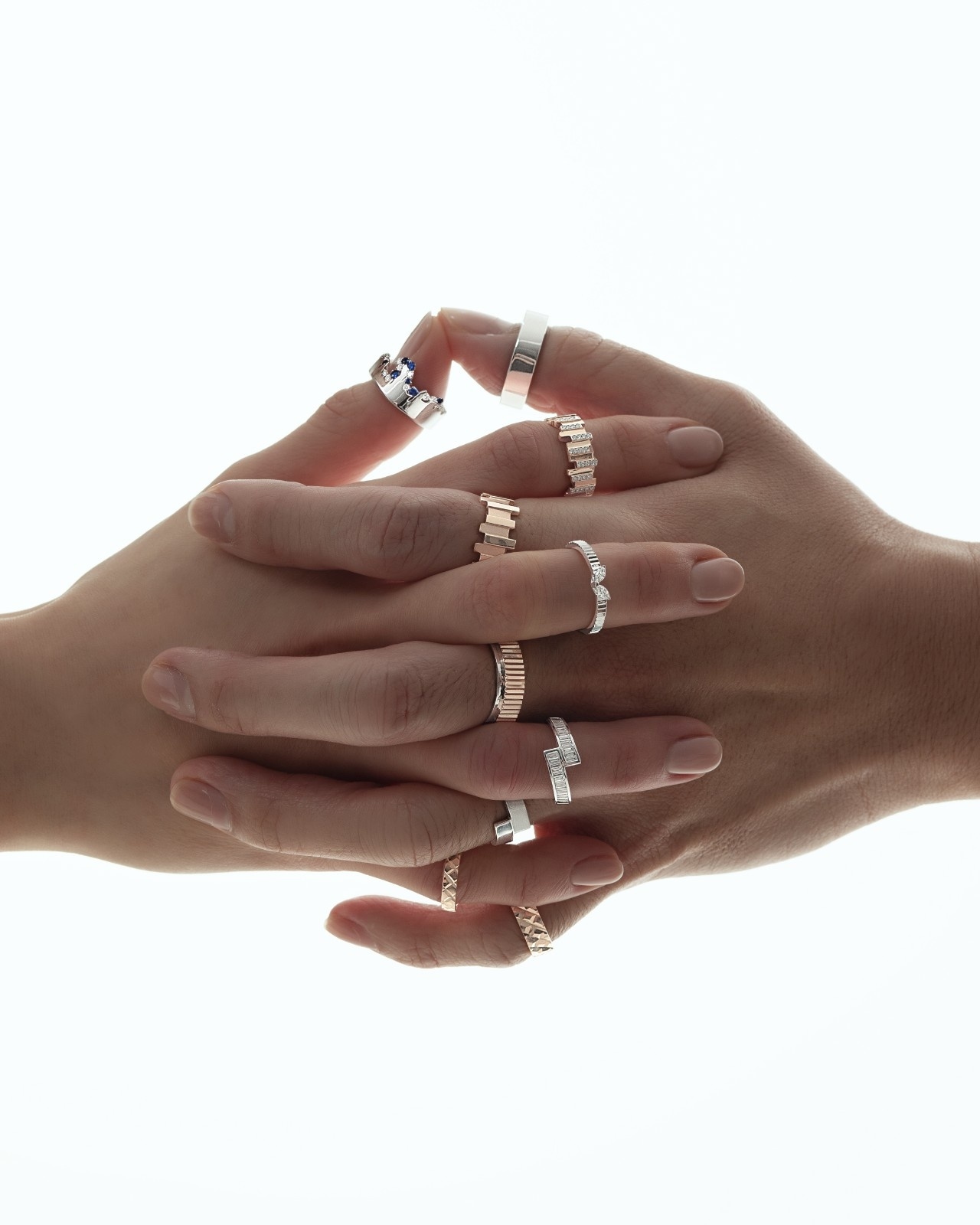 Inspirasi Cincin Berlian Wanita Simple yang Jadi Penyempurna Look Ramadhan Fashion Style