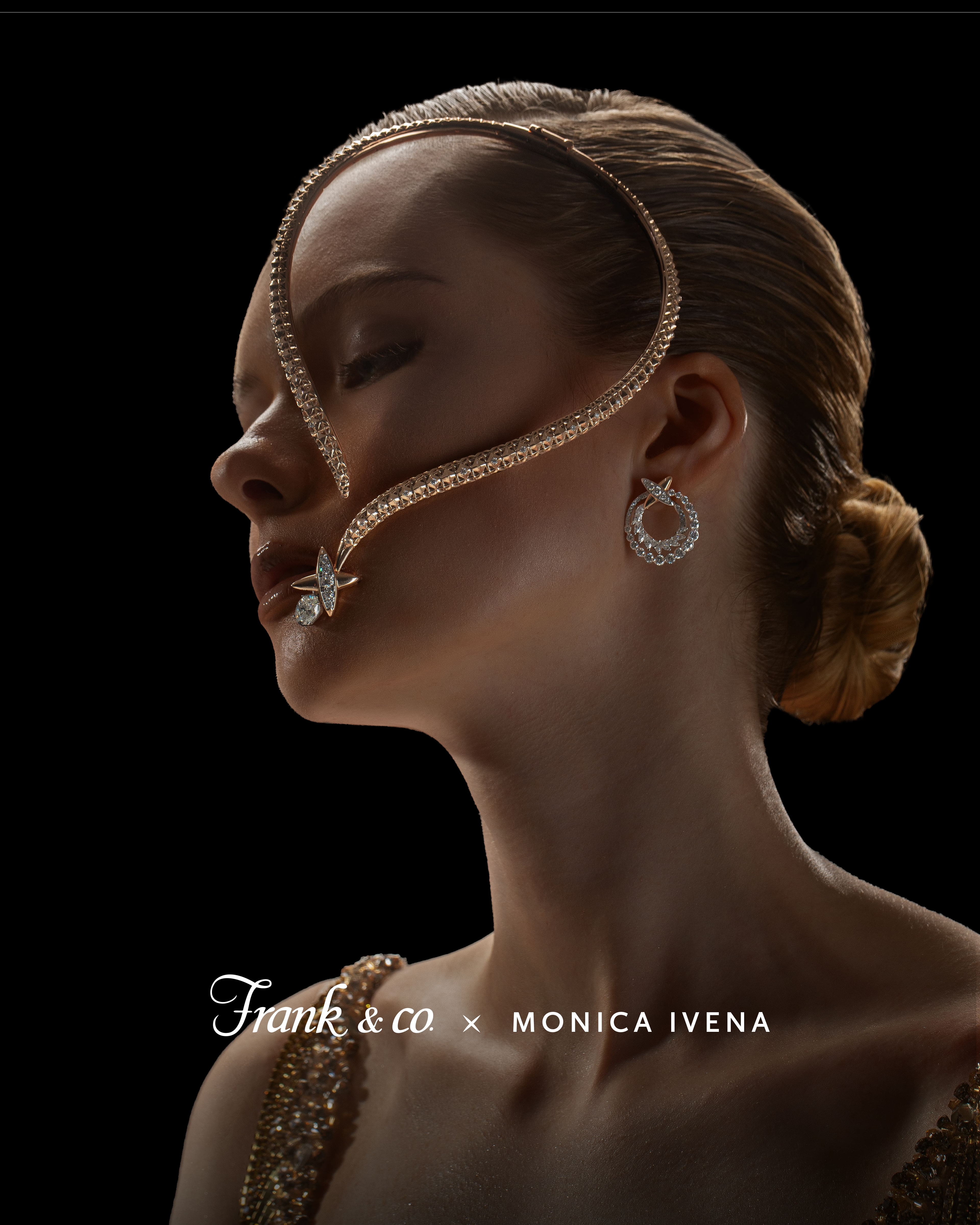 Momen Happy Wedding Anniversary yang Tak Terlupakan dengan Luxury Set Jewellery