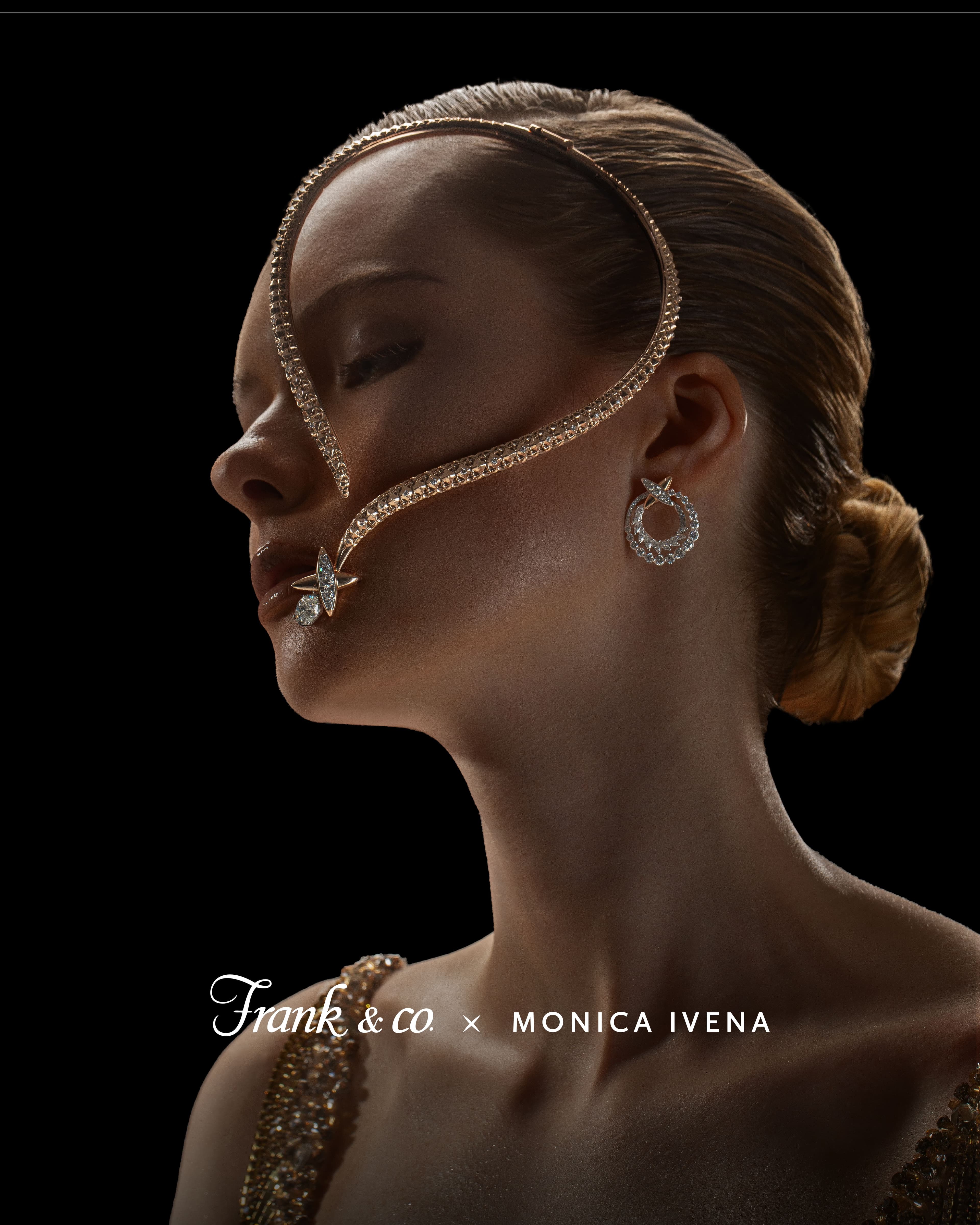 Momen Happy Wedding Anniversary yang Tak Terlupakan dengan Luxury Set Jewellery