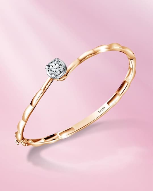 8 Model Gelang Emas Simpel & Elegan untuk Inspirasi Fashion Wanita