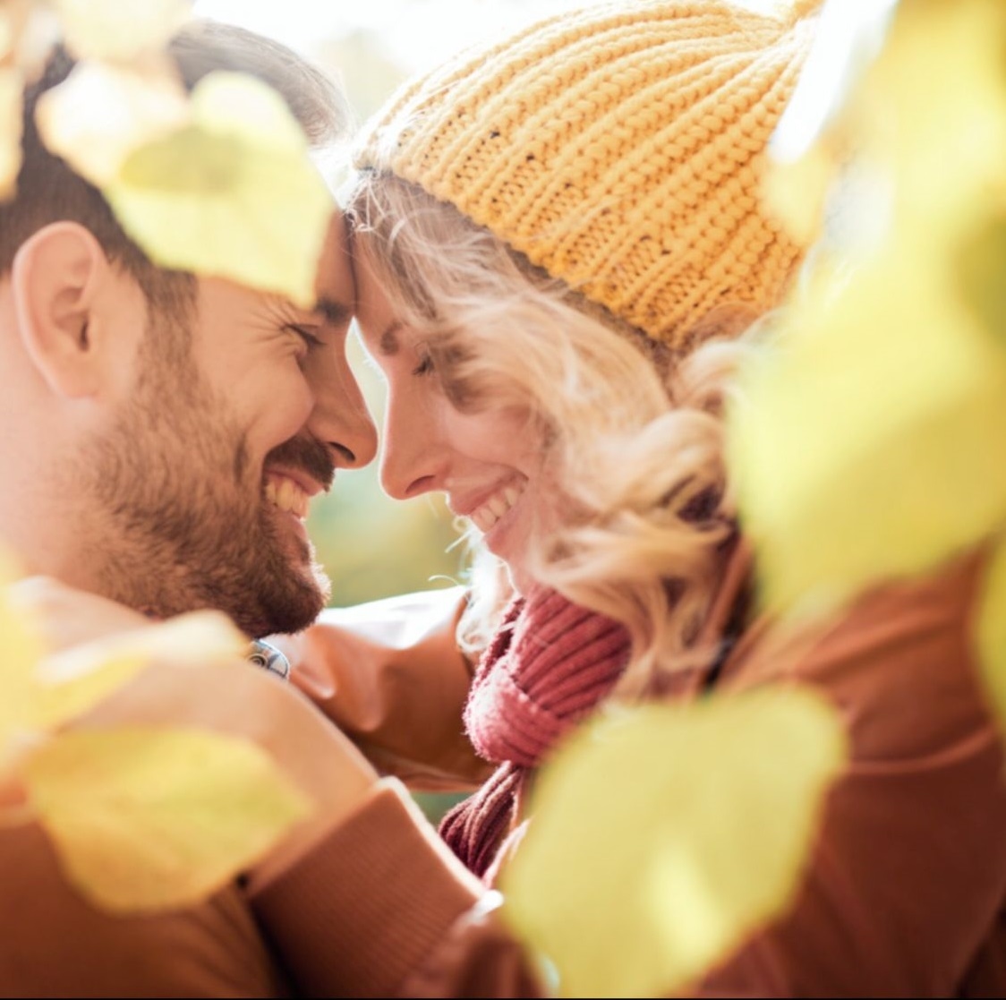 Alasan Seseorang Bisa Jatuh Cinta Menurut Sains