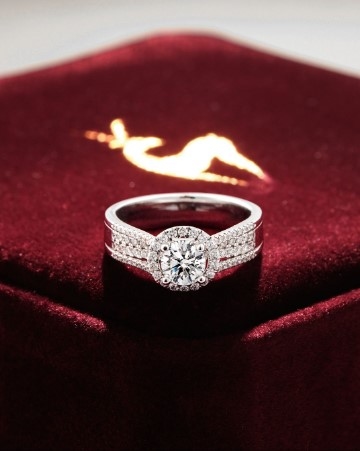 Mengapa Natural Diamond adalah Pilihan Terbaik Saat Memilih Perhiasan?