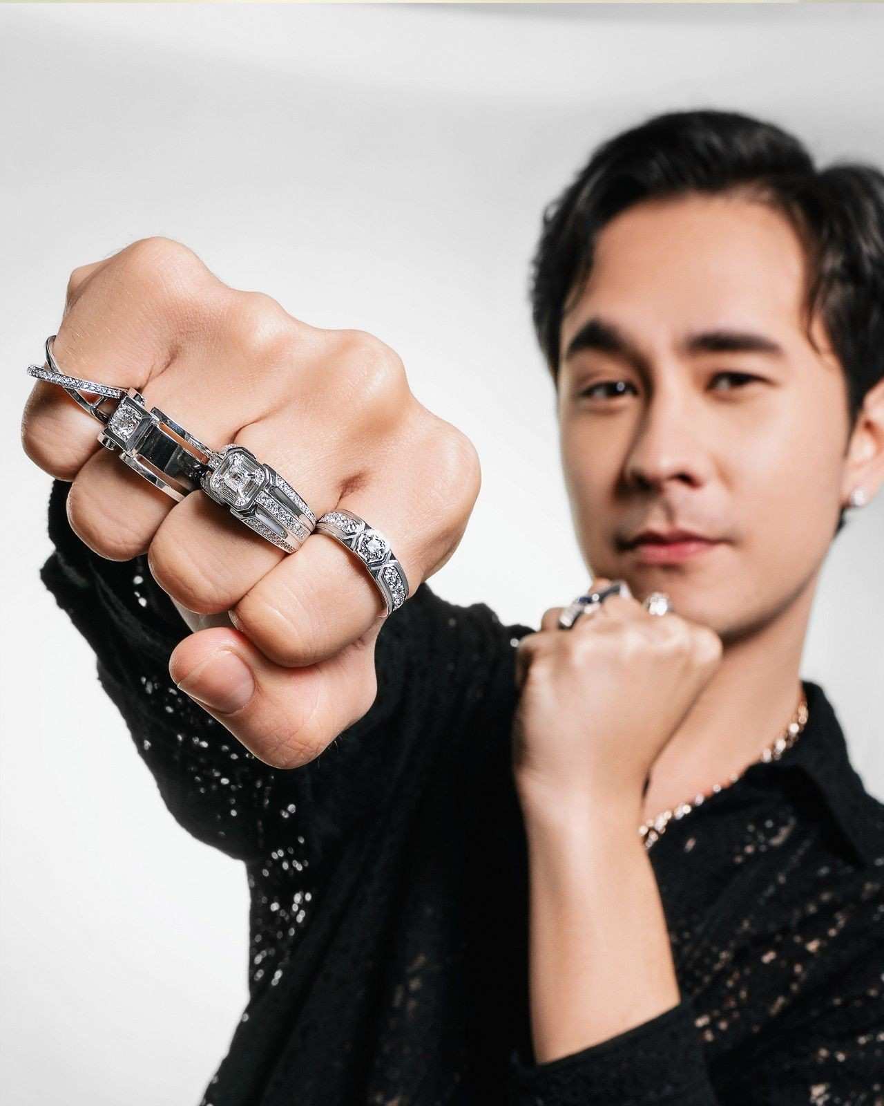 Kilau Cincin Berlian Pria Solid dan Menawan