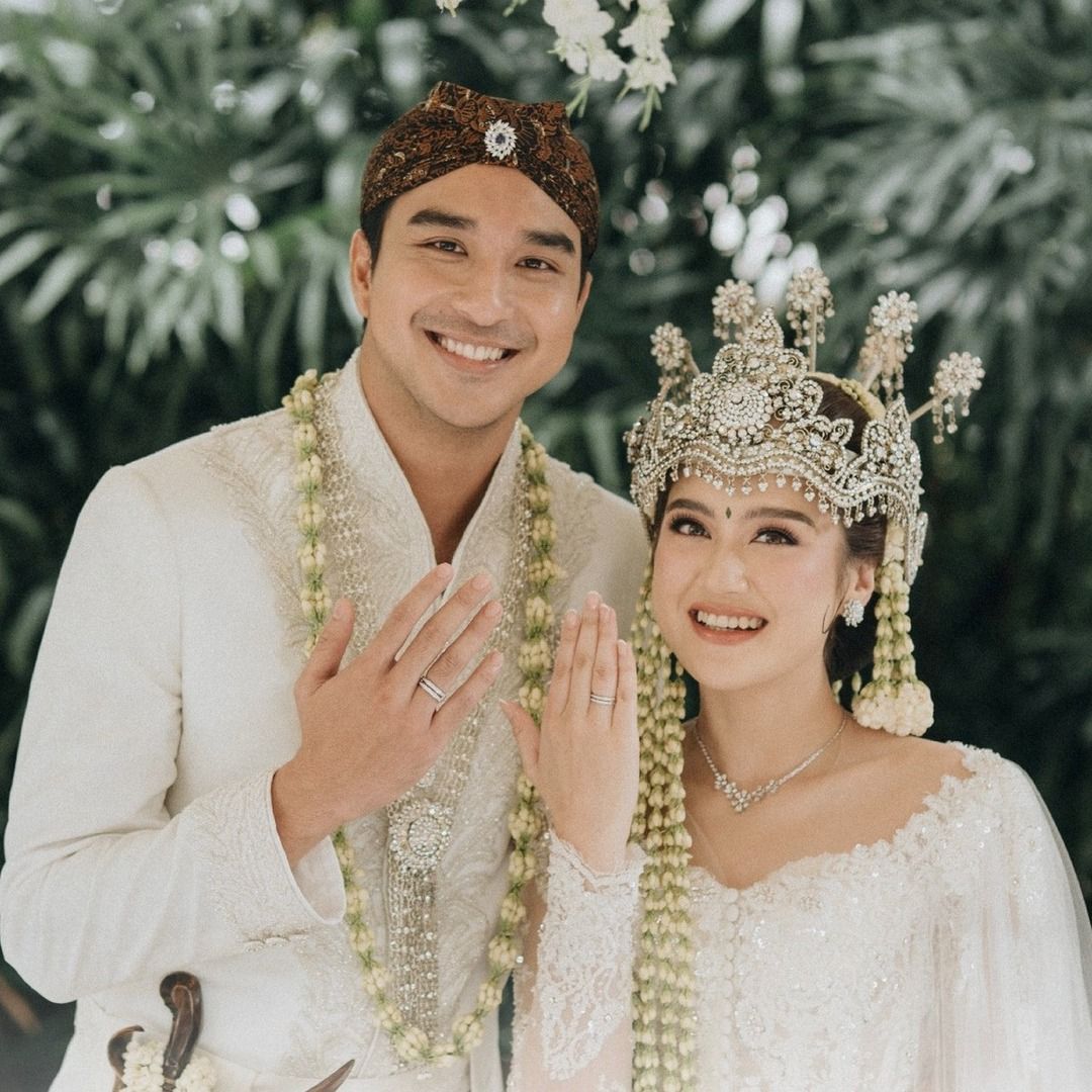 Salshabilla Adriani dan Ibrahim Rasyid Memilih Cincin Nikah Custom untuk Hari Pernikahan Mereka