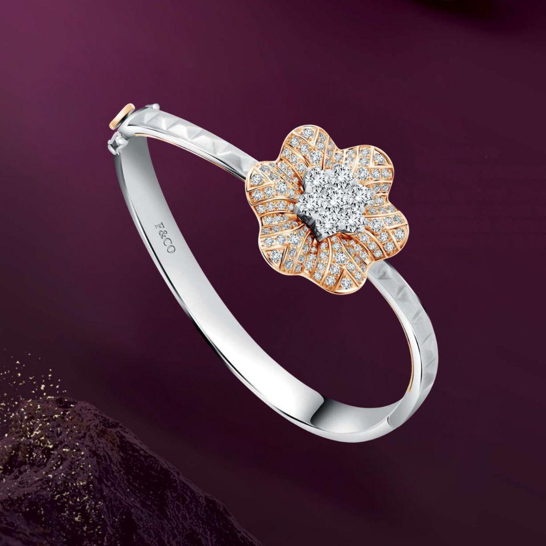 Pesona Gelang Berlian Cantik Koleksi Water Lily yang Elegan